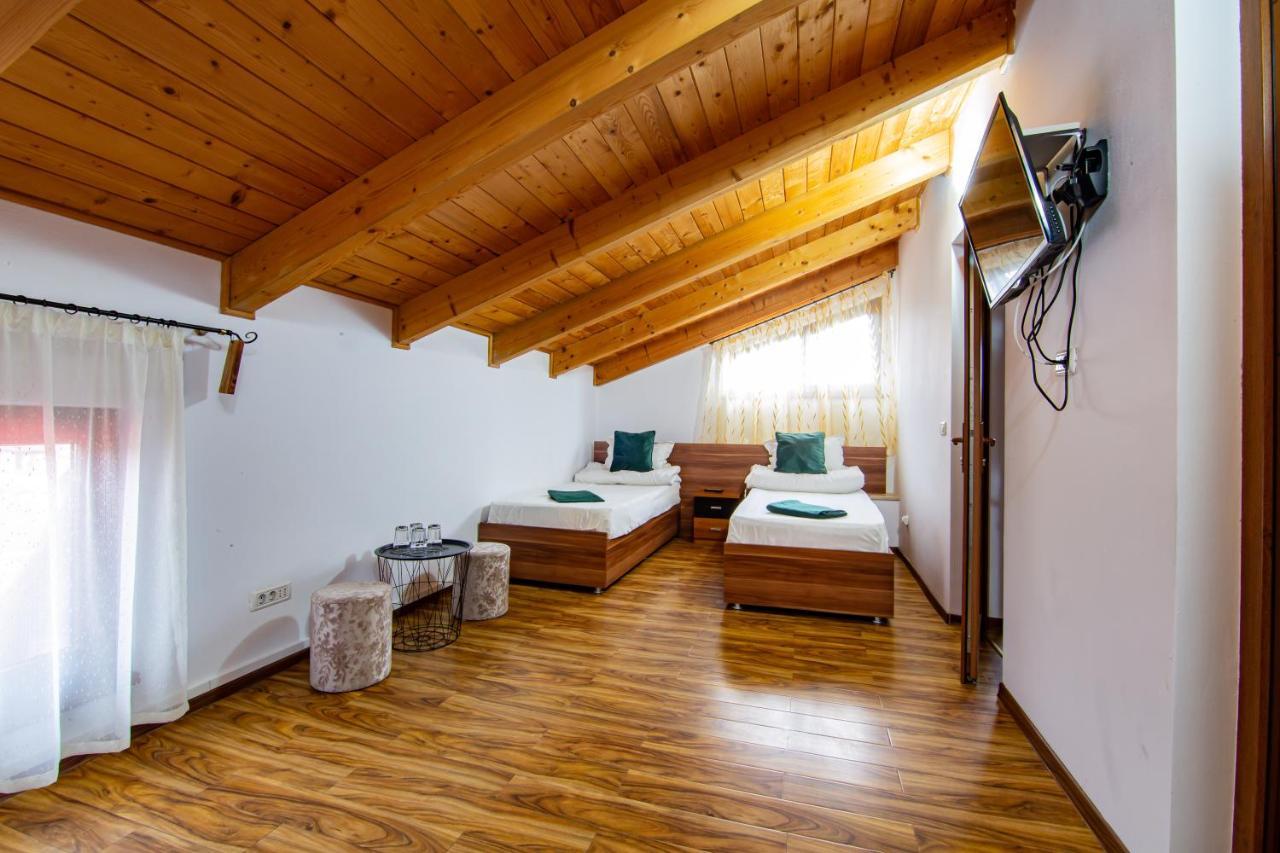 Pensiunea Pestisorul Dunavăţu de Jos Esterno foto